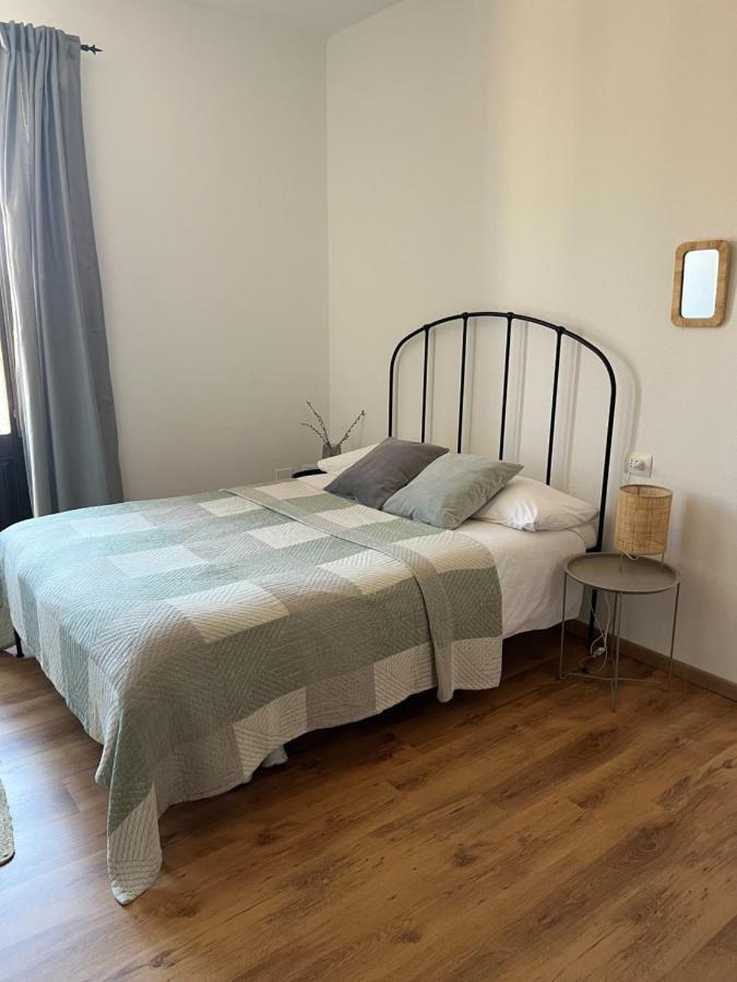 Is Scabas Guestrooms Solarussa Buitenkant foto